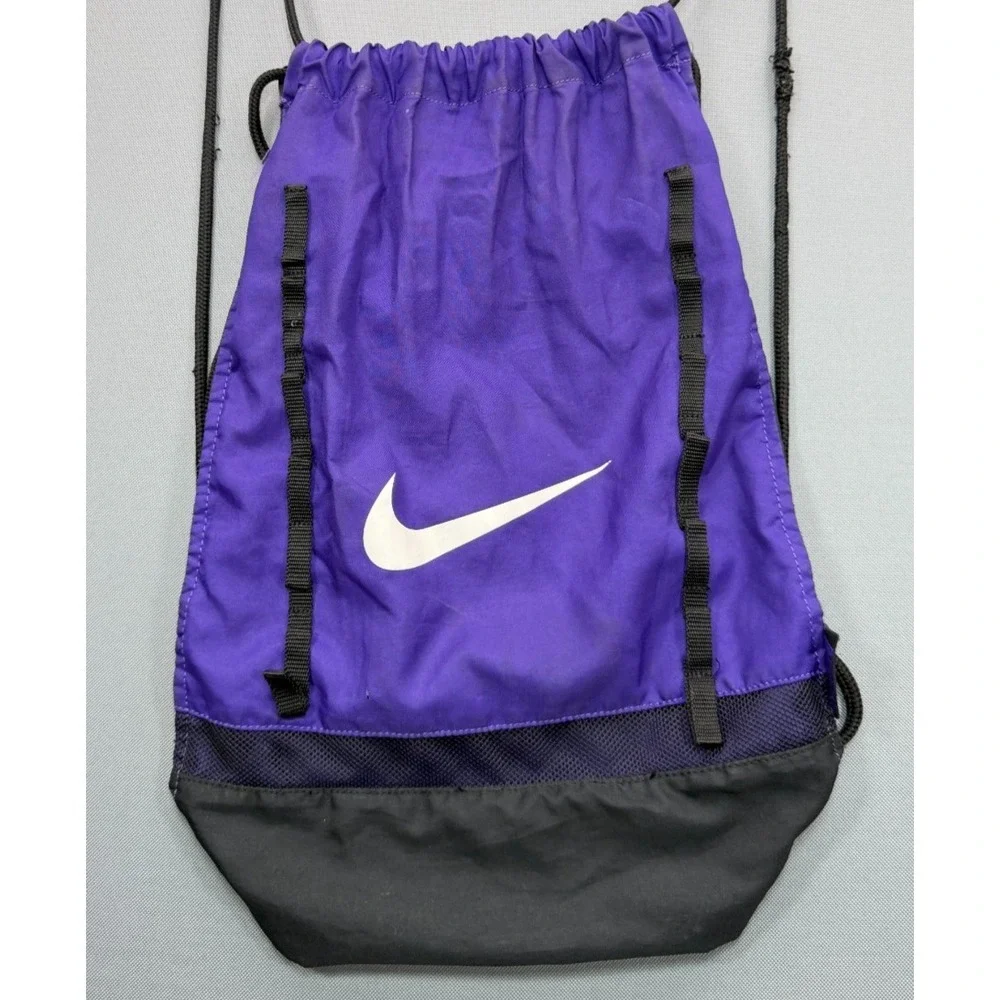 Nike Drawstring Sackpack Cinch Bag Backpack Purple Black Daisy Chain Unisex O/S